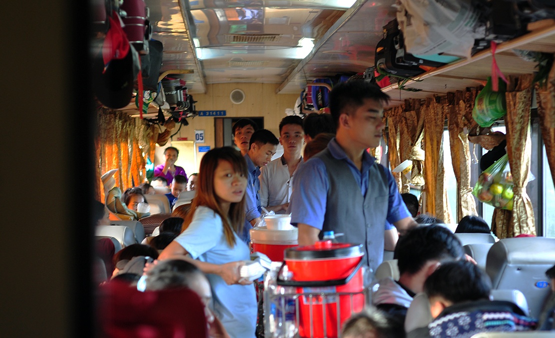 tren chuyen tau Tet anh 10