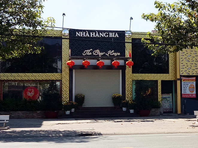 Truy sat o quan bar, mot nguoi bi dam chet hinh anh