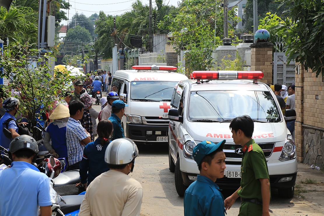 Hien truong can nha chay 4 nguoi chet anh 8