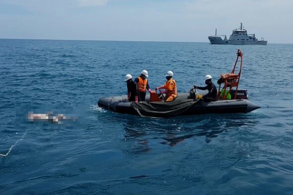 Thi the 9 thuyen vien tau Hai Thanh 26 da duoc tim thay hinh anh