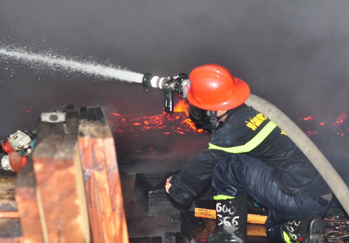 chay xuong go luc rang sang anh 1