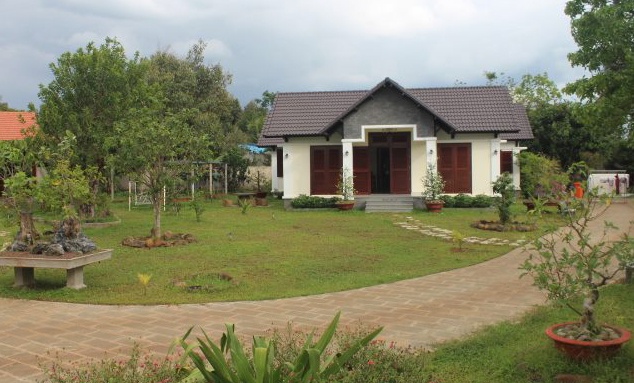 Lam ro nha vuon khong phep cua Pho ban To chuc Tinh uy hinh anh