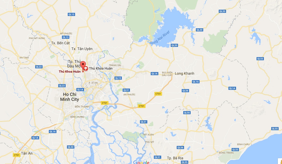 Xe khach bi lat anh 2