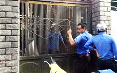 Ba me con nhot 6 can bo, doa kich no binh gas hinh anh