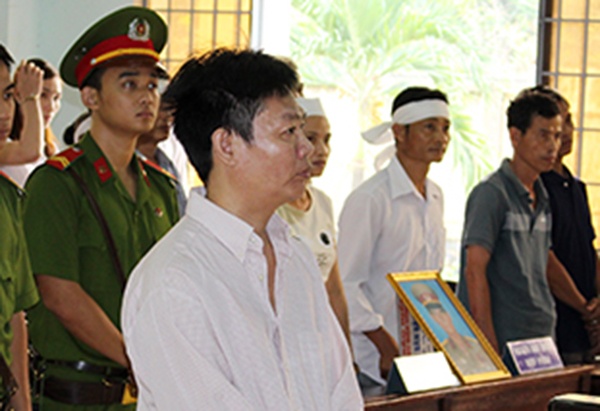 Tu hinh ke sat hai an nhan 68 tuoi de cuop tai san hinh anh