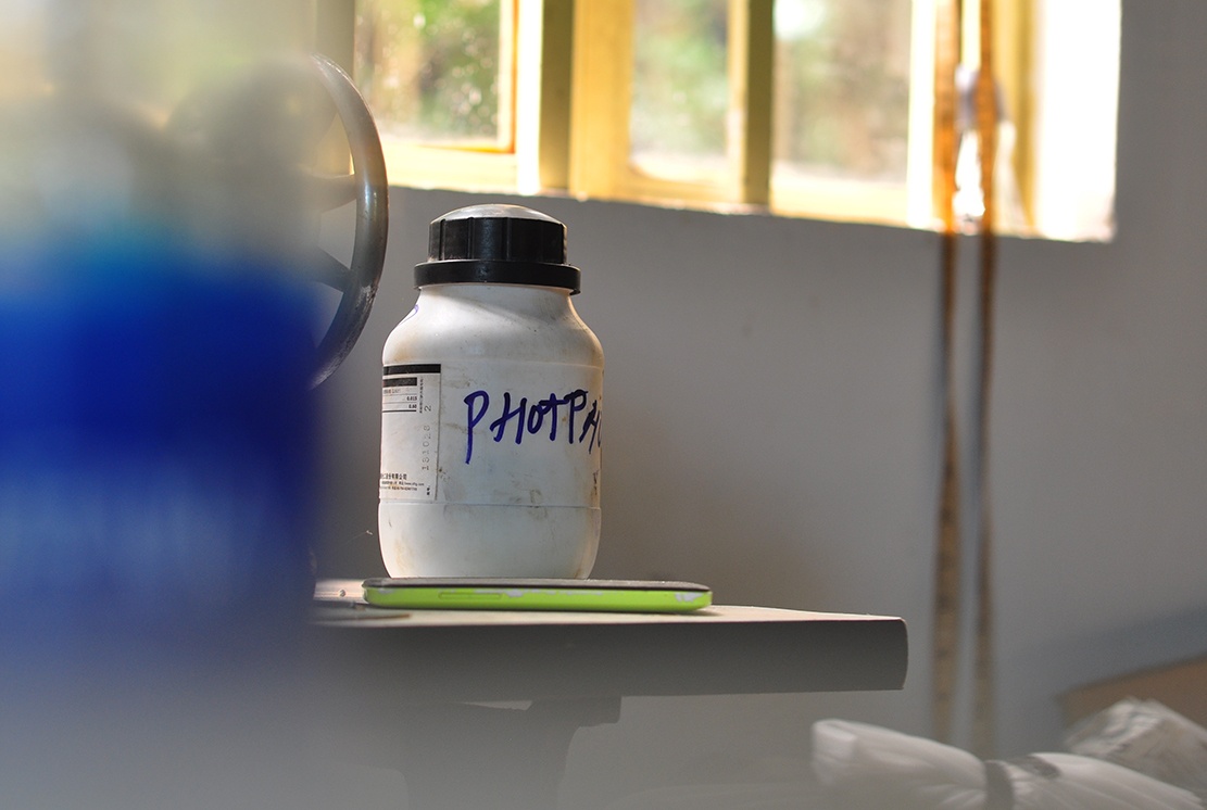 Can canh xuong san xuat trong rung cua 'tap doan' ma tuy lon nhat nuoc hinh anh