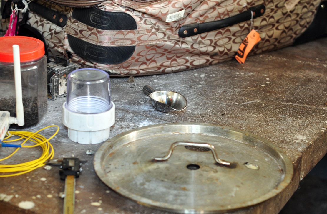 ben trong cong xuong san xuat ma tuy anh 10