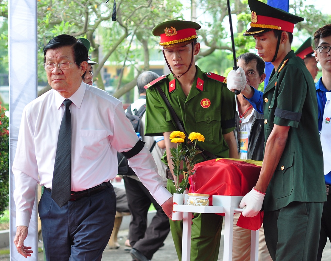 Le truy dieu va an tang 72 liet si hy sinh o san bay Bien Hoa hinh anh
