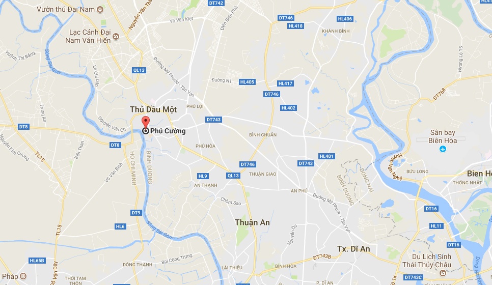 cầm dao đâm công an ảnh 2 cam dao dam cong an anh 2