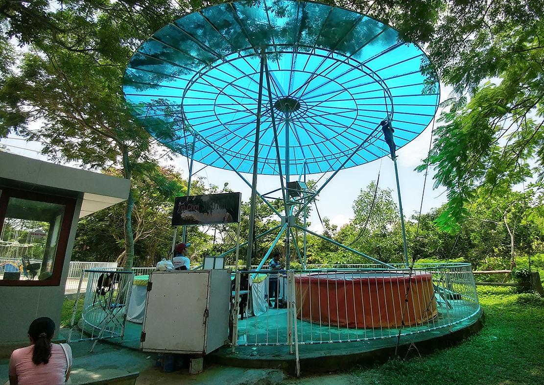 Dut day an toan tro choi sieu nhun tai Ho May, du khach nhap vien hinh anh