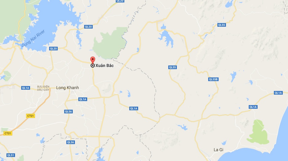 ôtô bị nước cuốn khi qua đập ảnh 1 oto bi nuoc cuon khi qua dap anh 1