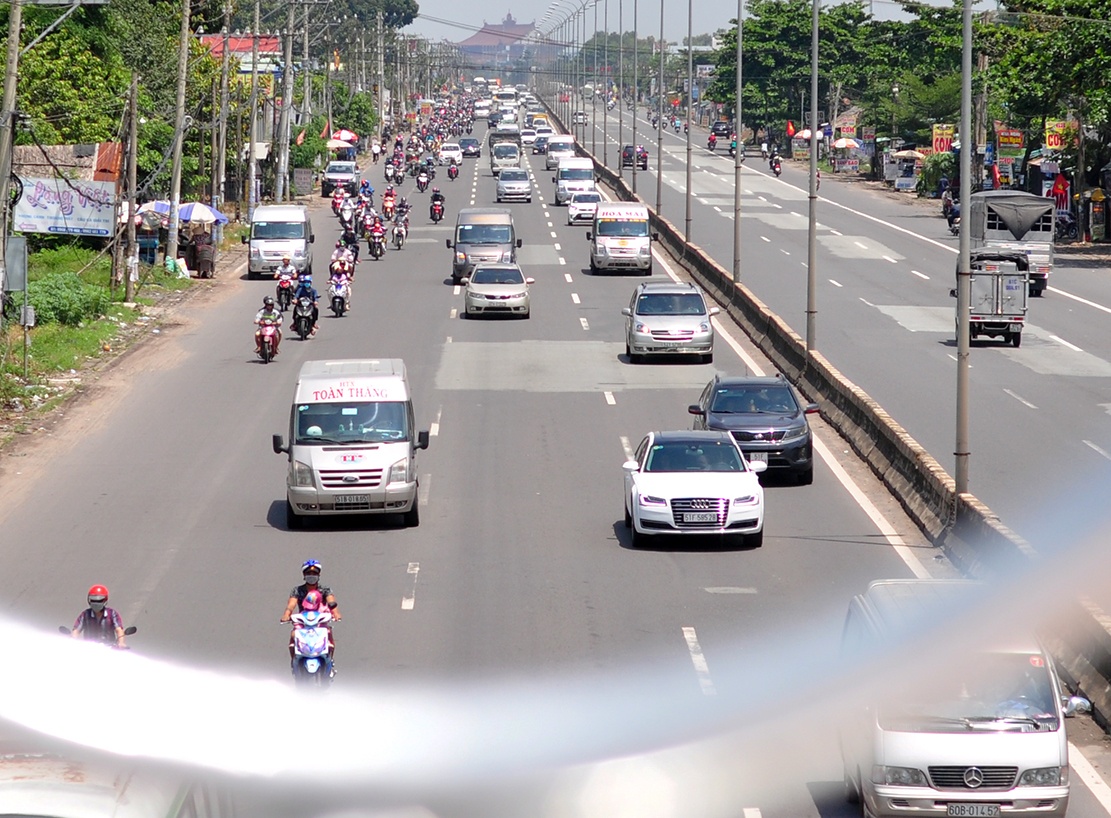 quoc lo 51 ket cung vi du khach anh 1