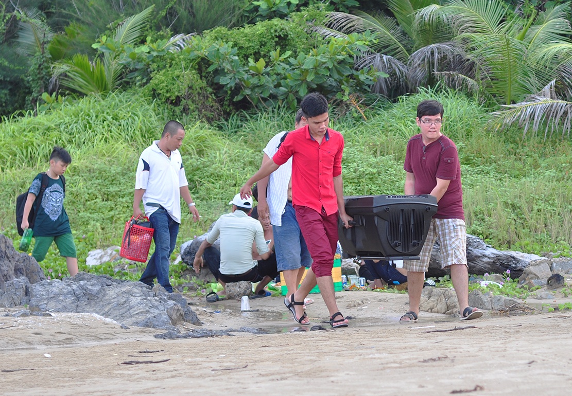 Du khach do ve bien Vung Tau dip le anh 4