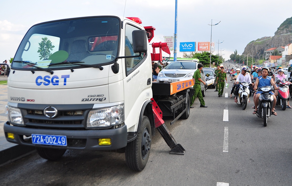 Du khach do ve bien Vung Tau dip le anh 12