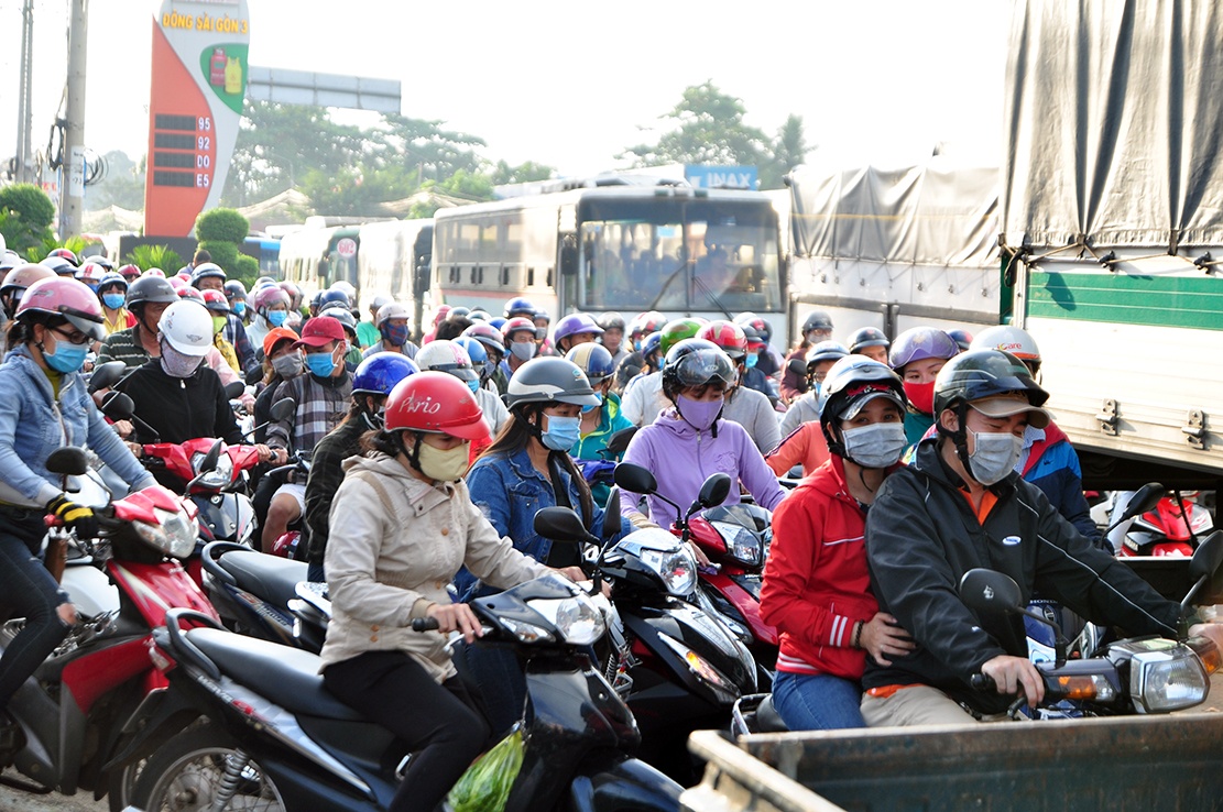 BOT Bien Hoa vo tran vi tai xe tra tien le anh 1