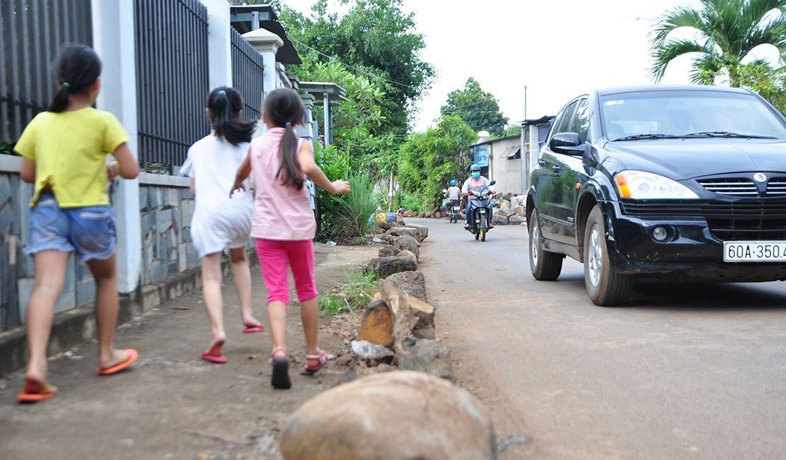 dan chan xe ne tram BOT anh 10