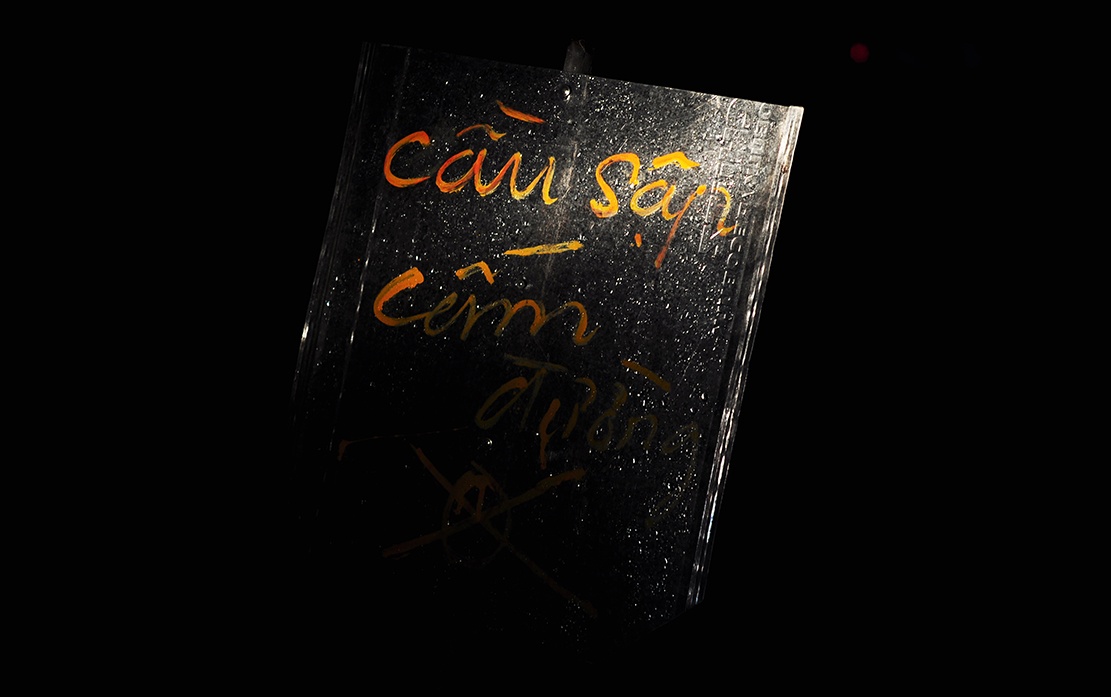 canh sat lan suoi ban tim nguoi mat tich anh 4