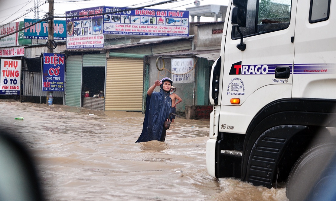 quoc lo 51 ngap sau anh 7