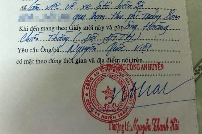 Tai xe tra tien le o tram BOT nhan giay moi lam viec tu cong an hinh anh