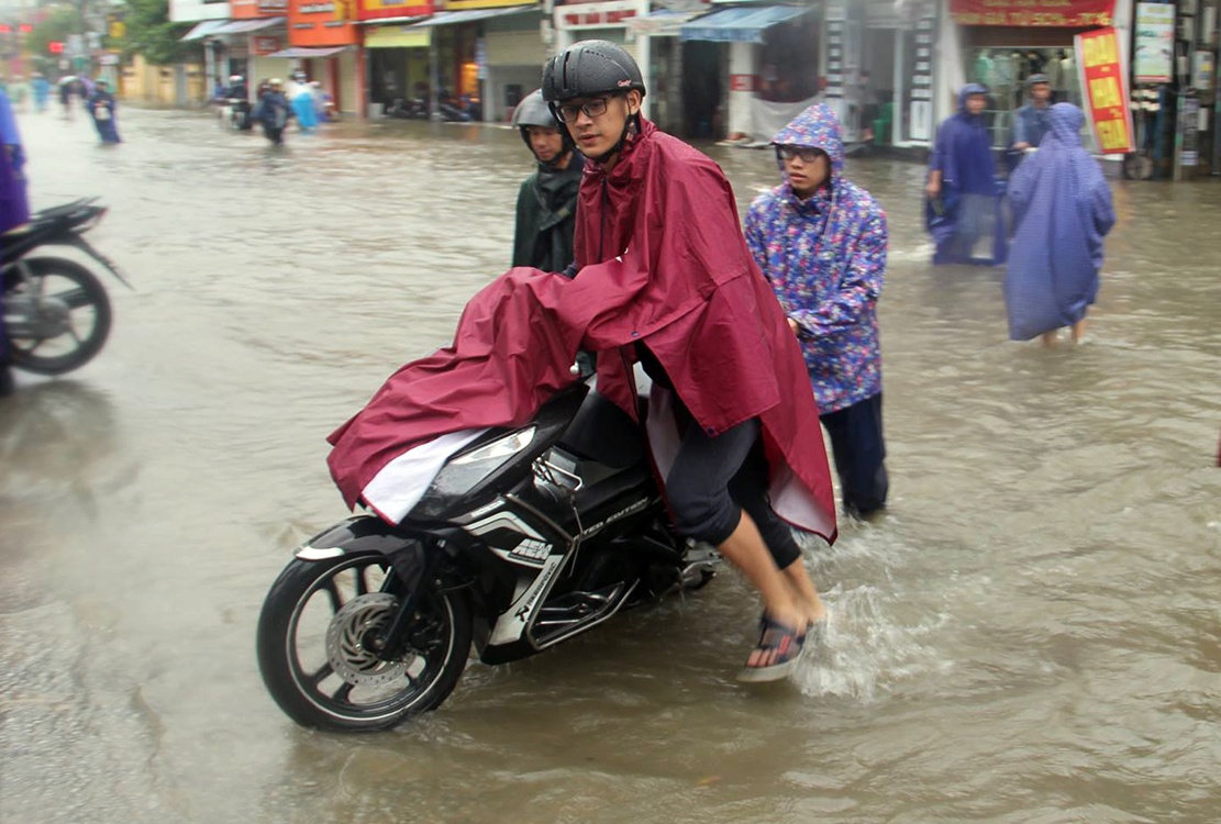 Hue ngap sau trong bien nuoc anh 10