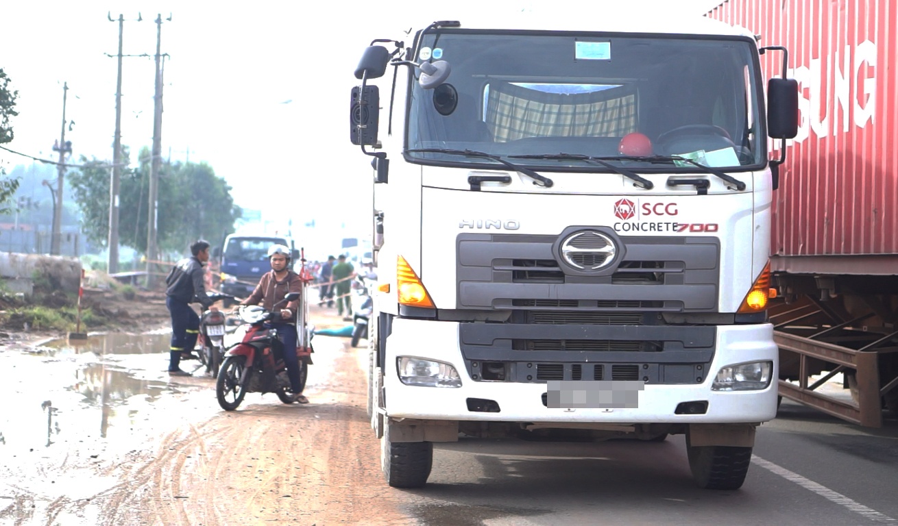 tranh vung nuoc bi xe can tu vong anh 2