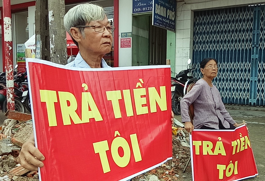 Hang chuc nguoi lao dao vi giam doc quy tin dung om 50 ty 'mat tich' hinh anh