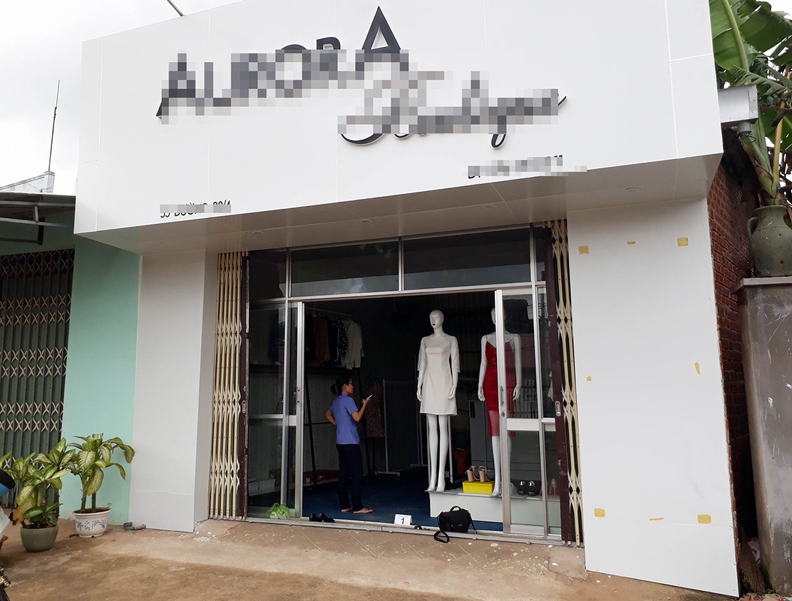 Bi trom khoang sach tai san tri gia 300 trieu dong khi tranh bao hinh anh