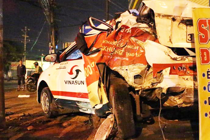 truy đuổi 5 km bắt xe gây tai nạn ảnh 1 truy duoi 5 km bat xe gay tai nan anh 1