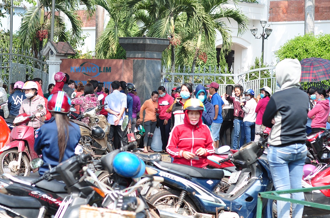 cong ty no luong cong nhan anh 3