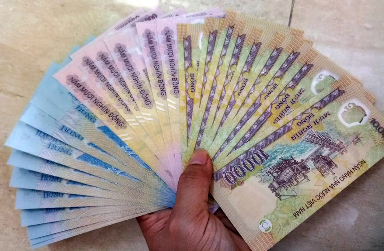 Doi tien moi li xi Tet o 'cho den', bao nhieu cung co hinh anh