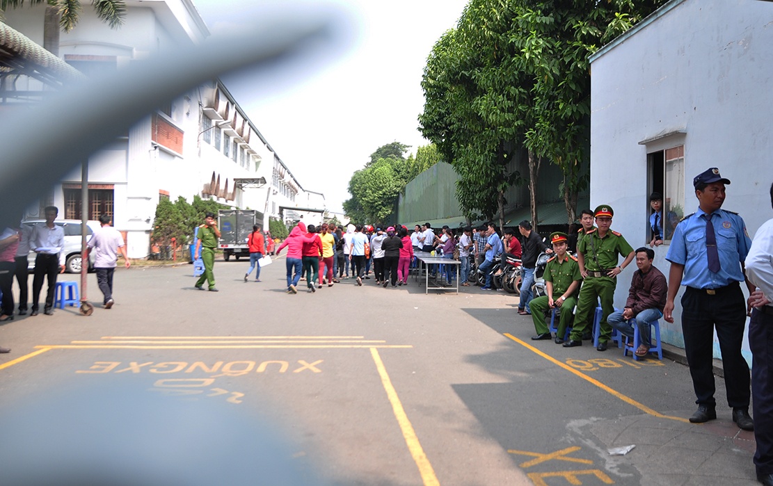 cong nhan nhan luong anh 2