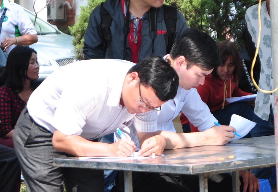 chi tra luong cong nhan anh 3