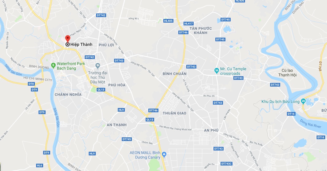 xe khách tông nhiều xe máy dừng đèn đỏ ảnh 2 xe khach tong nhieu xe may dung den do anh 2