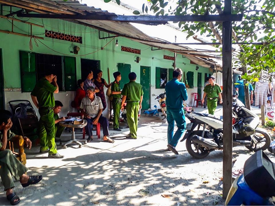 no lon o phong tro anh 1