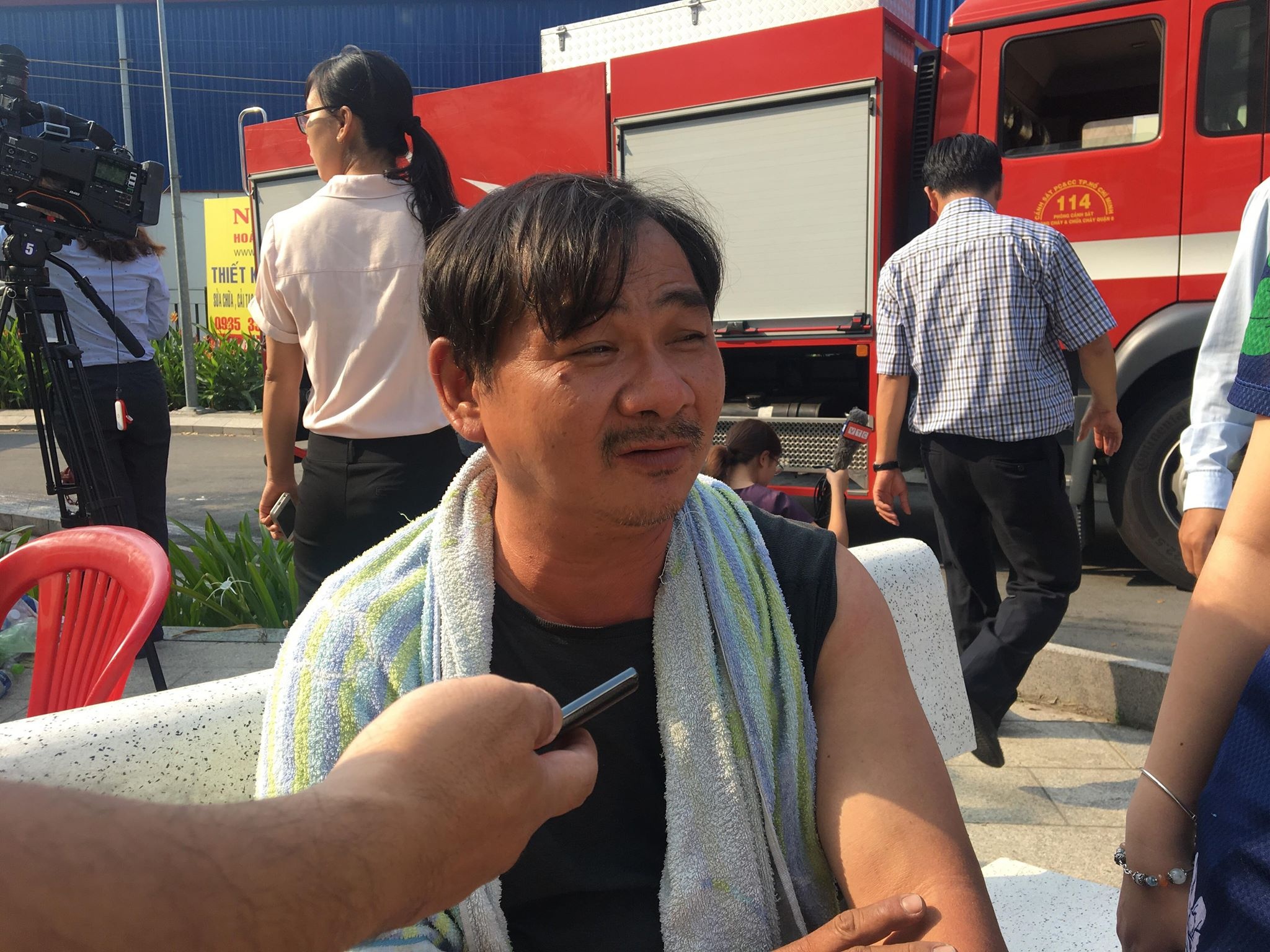 'Khong co coi bao chay, dan manh ai nay chay' hinh anh