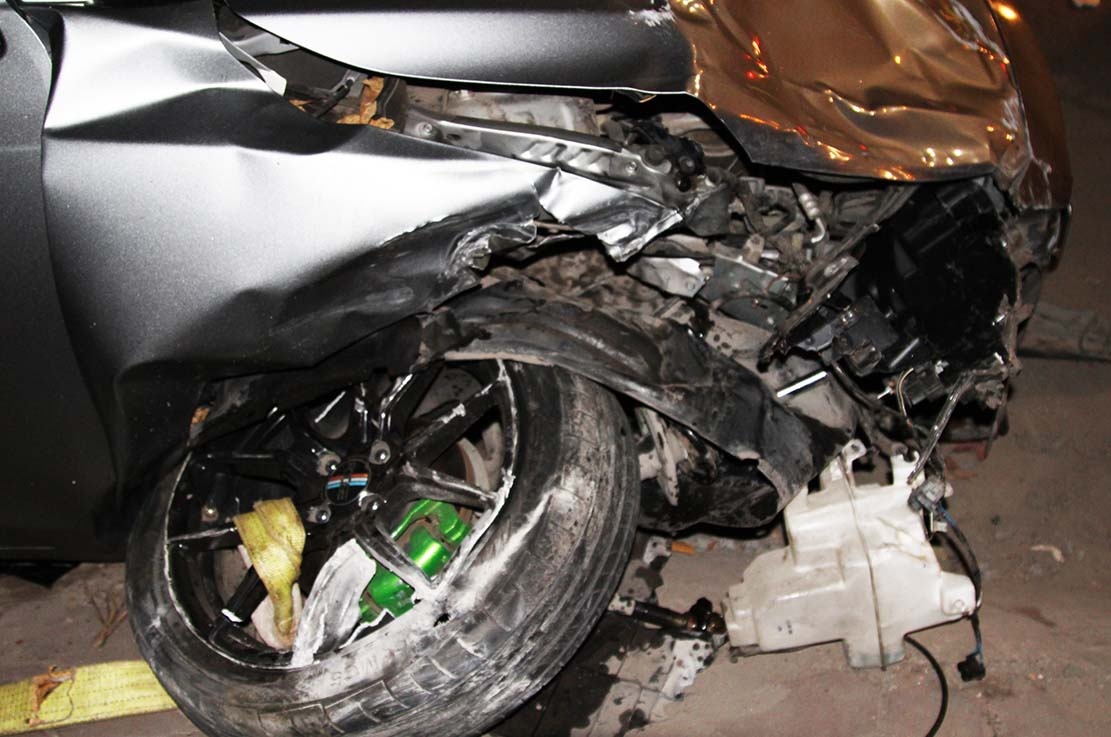 Oto tong hang loat xe may, 5 nguoi bi hat vang hinh anh