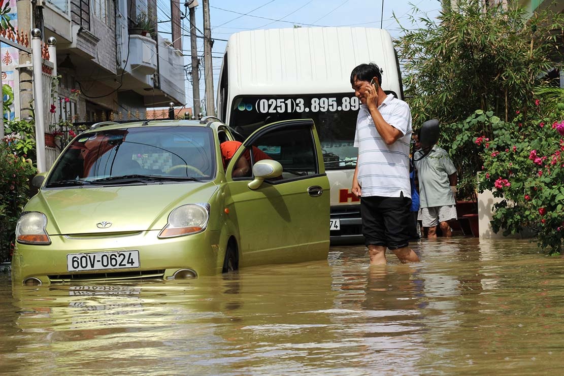 khu pho ngap sau anh 10
