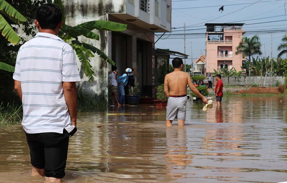 khu pho ngap sau anh 3