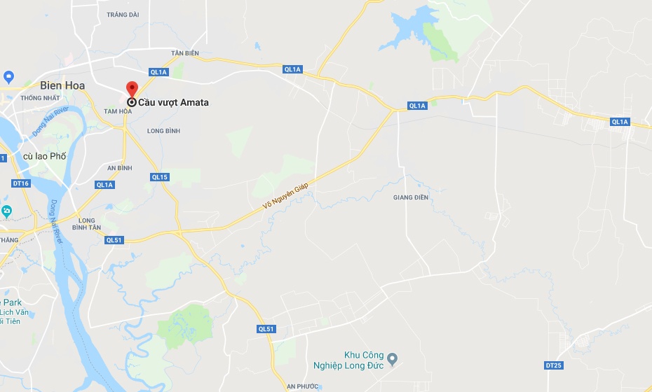 Bé gái bị xe tải cán tử vong ảnh 2 Be gai bi xe tai can tu vong anh 2