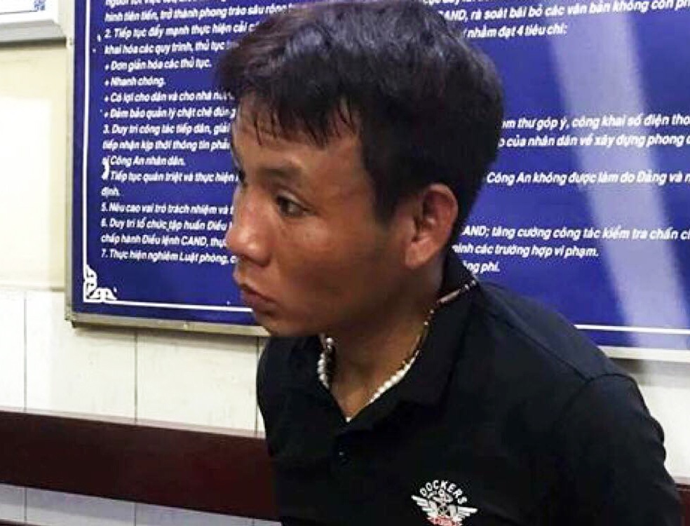 Xong thuoc me vao nha dan de trom tai san hinh anh