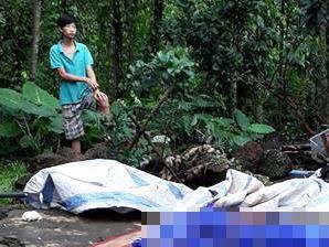 Nghi can sat hai me vo vi khong doi duoc sinh le ra dau thu hinh anh