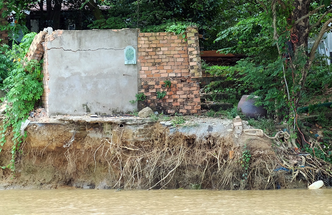 nha do sap xuong song dong nai anh 9