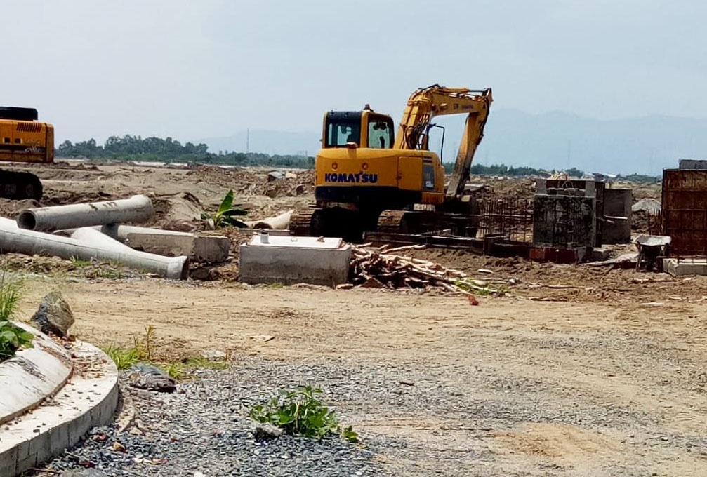 Lanh dao dia phuong noi gi vu cuong che dat de xay biet thu? hinh anh