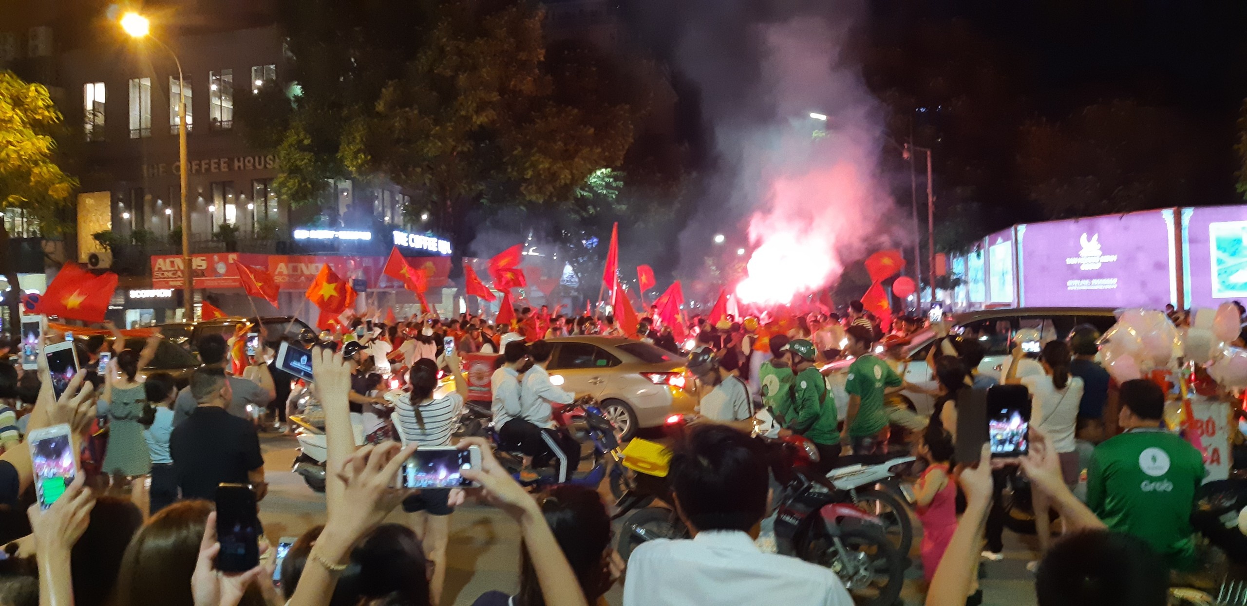 nguoi ham mo van xuong duong mung tuyen Viet Nam anh 4