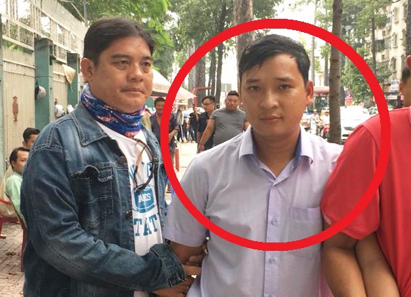 Thue 4 oto roi cat dinh vi mang di the chap hinh anh