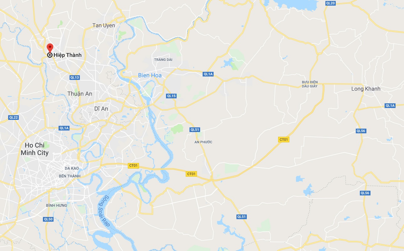 xe tải tông ôtô dừng đèn đỏ ảnh 3 xe tai tong oto dung den do anh 3