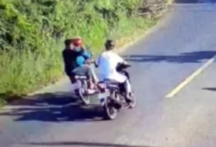 Công an bị bắn mù mắt ảnh 1 Cong an bi ban mu mat anh 1