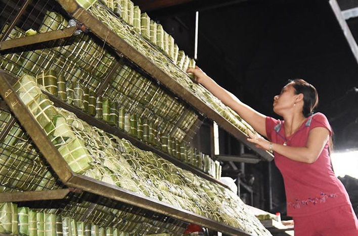 Lang goi hang tram tan banh chung hinh anh