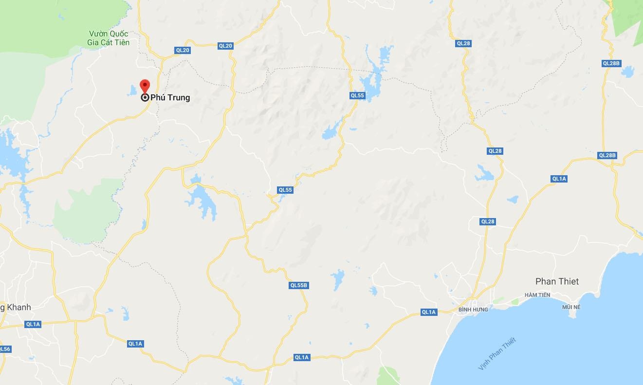 xe tải đâm sập nhà dân ảnh 2 xe tai dam sap nha dan anh 2