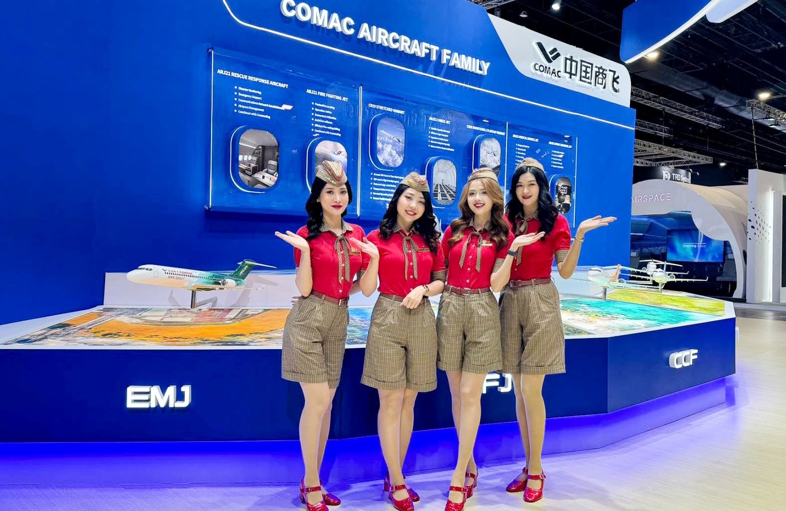tiếp viên Vietjet ảnh 2 tiep vien Vietjet anh 2